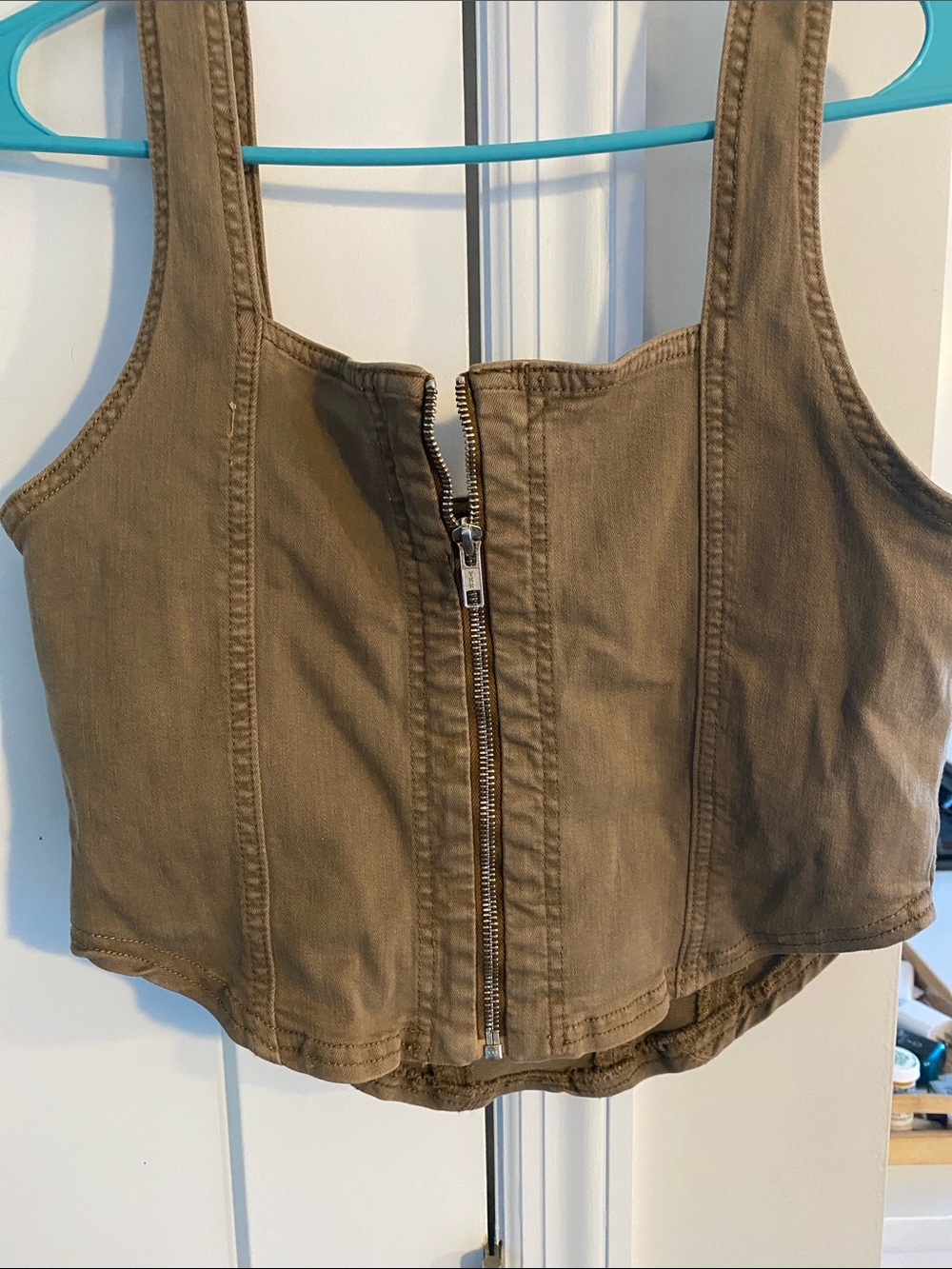 NWOT FREE PEOPLE STRETCH DENIM VEST. GREAT BROWN  COLOR